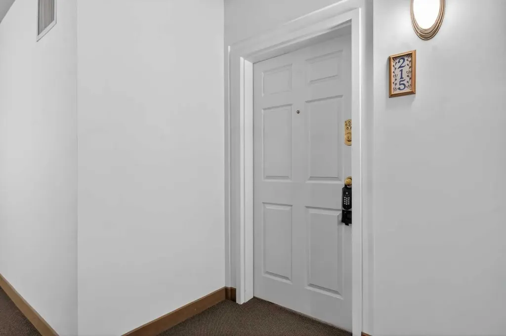 777 3 Avenue SW Calgary AB T2P 0G8