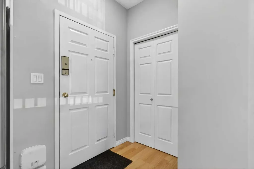 777 3 Avenue SW Calgary AB T2P 0G8