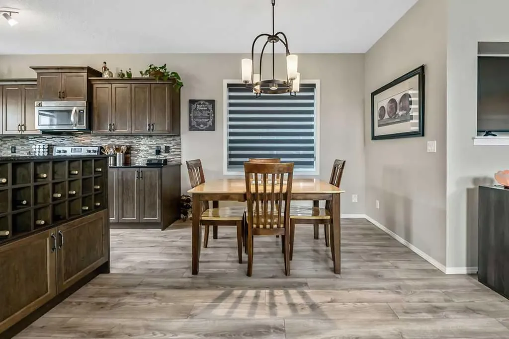 86 Legacy Common SE Calgary AB T0L 0X0