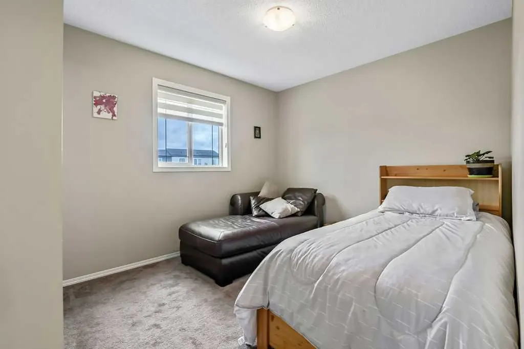 86 Legacy Common SE Calgary AB T0L 0X0
