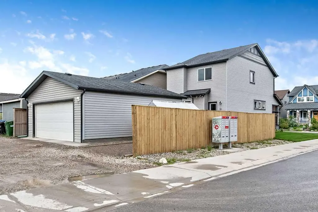 86 Legacy Common SE Calgary AB T0L 0X0