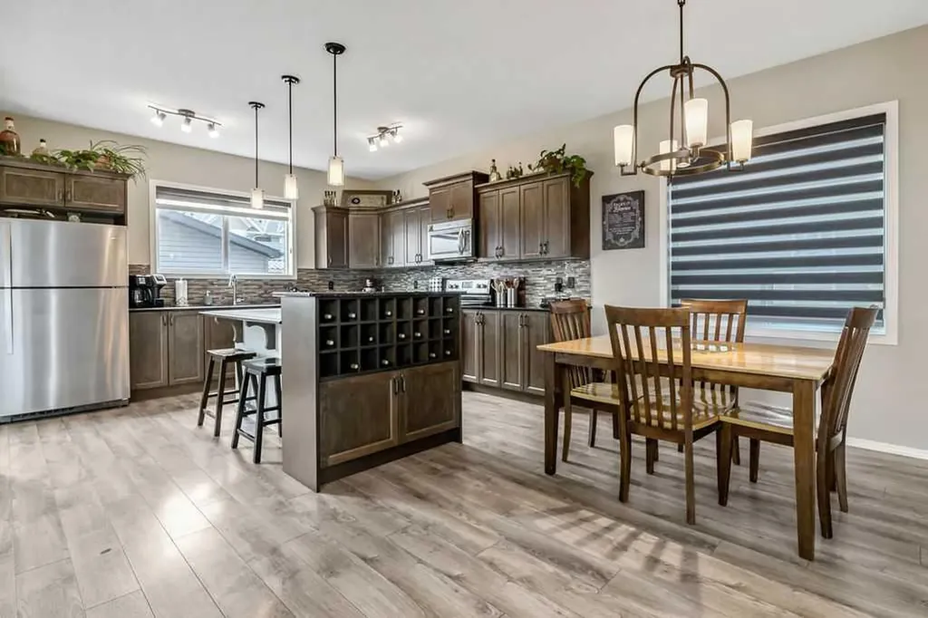 86 Legacy Common SE Calgary AB T0L 0X0
