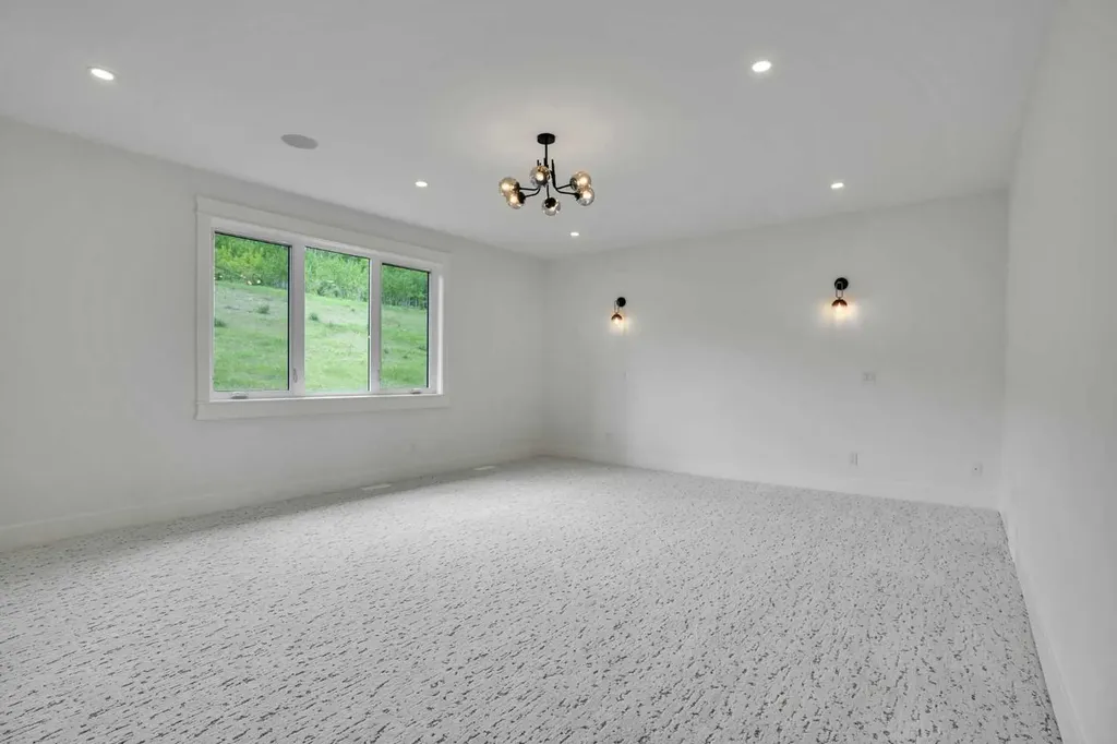 427 Patterson Boulevard SW Calgary AB T3H 3N6