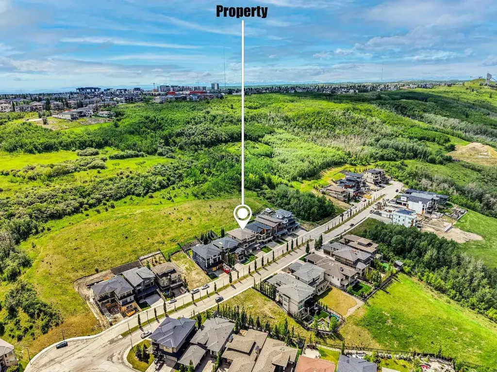427 Patterson Boulevard SW Calgary AB T3H 3N6
