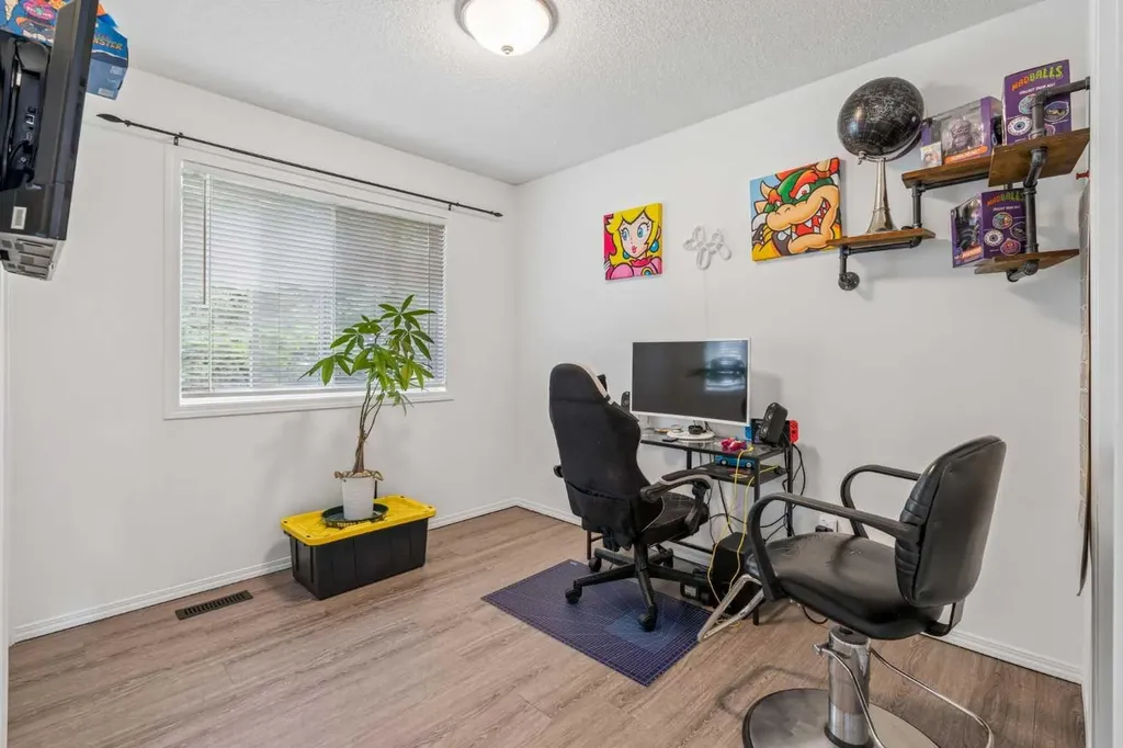 123 Stonemere Place Chestermere AB T1X 1N1
