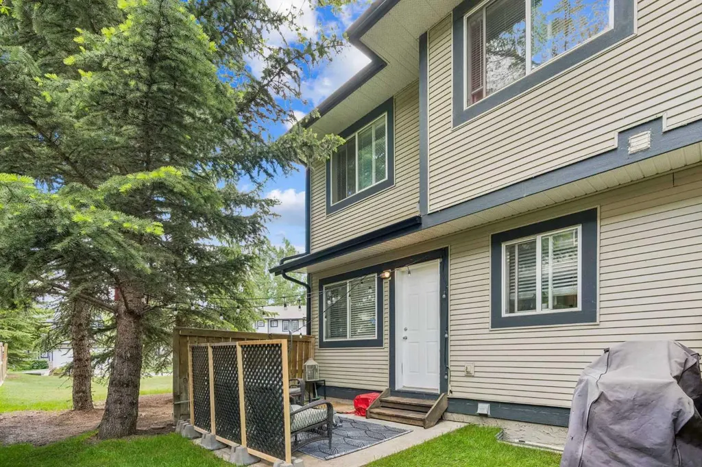 123 Stonemere Place Chestermere AB T1X 1N1