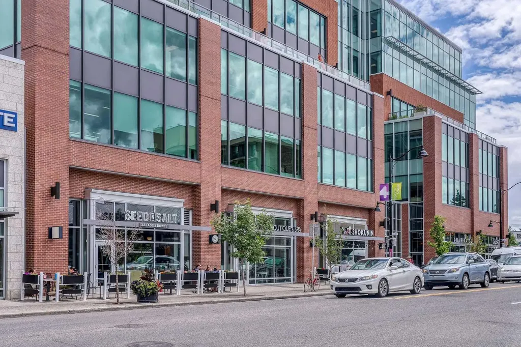 305 25 Avenue SW Calgary AB T2S 0L3