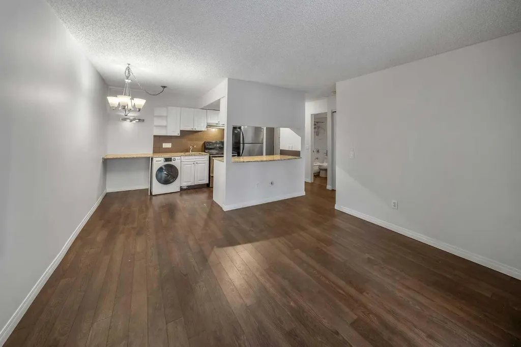 305 25 Avenue SW Calgary AB T2S 0L3