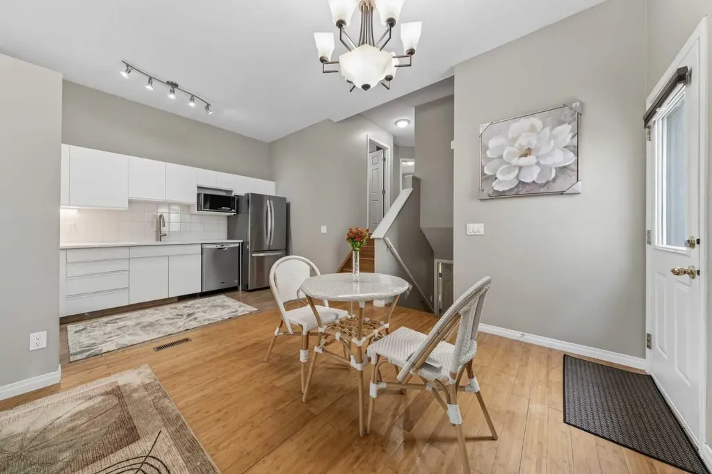 73 Hidden Valley Villas NW Calgary AB T3A 5W7