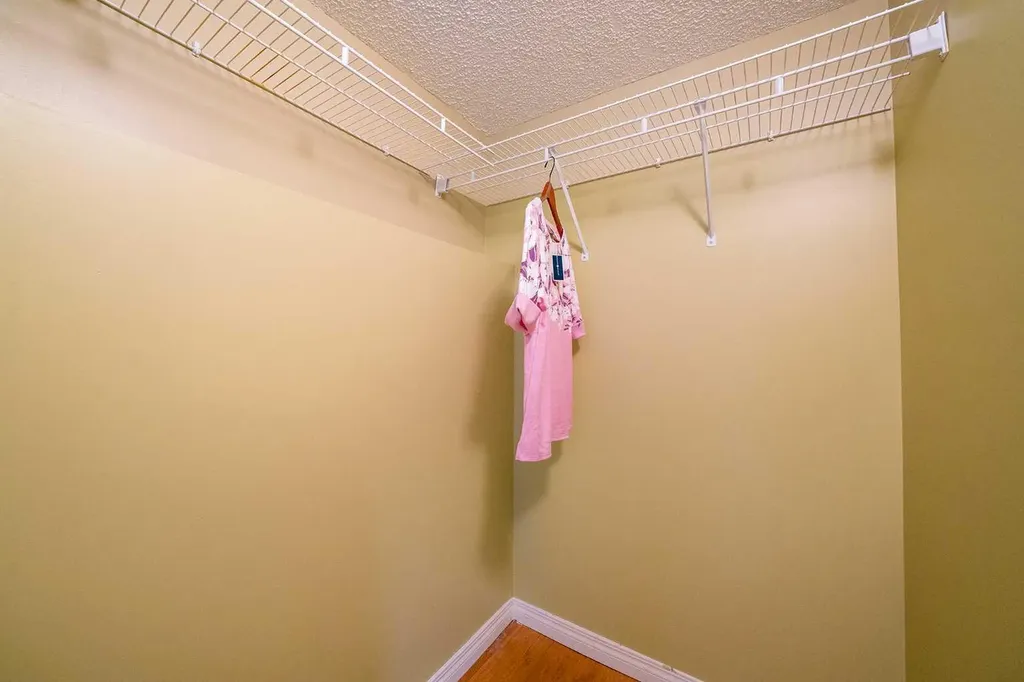 73 Hidden Valley Villas NW Calgary AB T3A 5W7