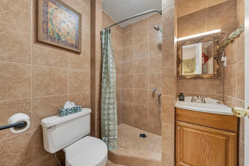 73 Hidden Valley Villas NW Calgary AB T3A 5W7
