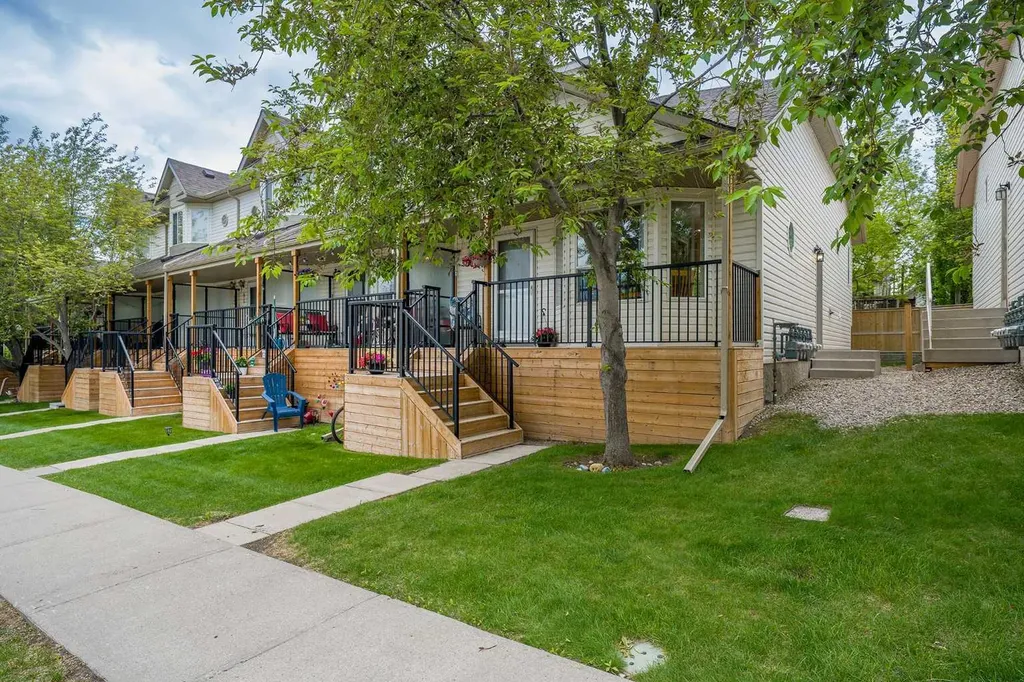 73 Hidden Valley Villas NW Calgary AB T3A 5W7