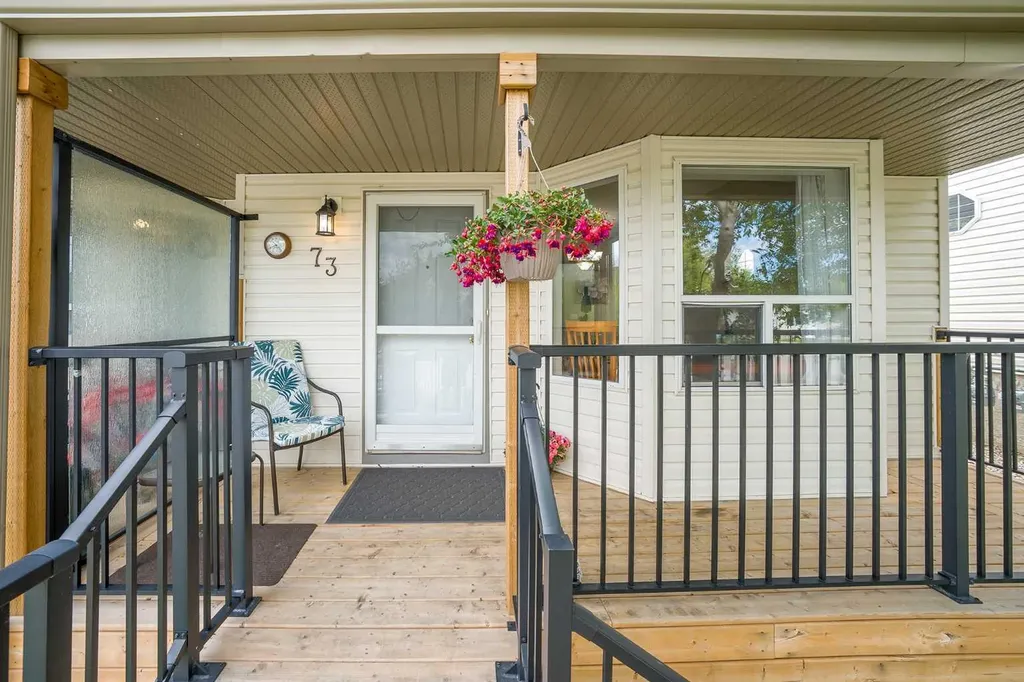73 Hidden Valley Villas NW Calgary AB T3A 5W7