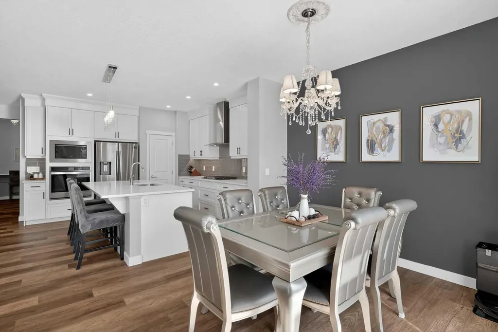 37 Evansfield Manor NW Calgary AB T3P 1J8