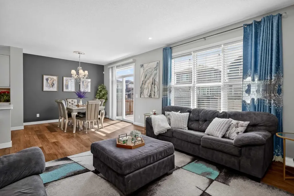 37 Evansfield Manor NW Calgary AB T3P 1J8