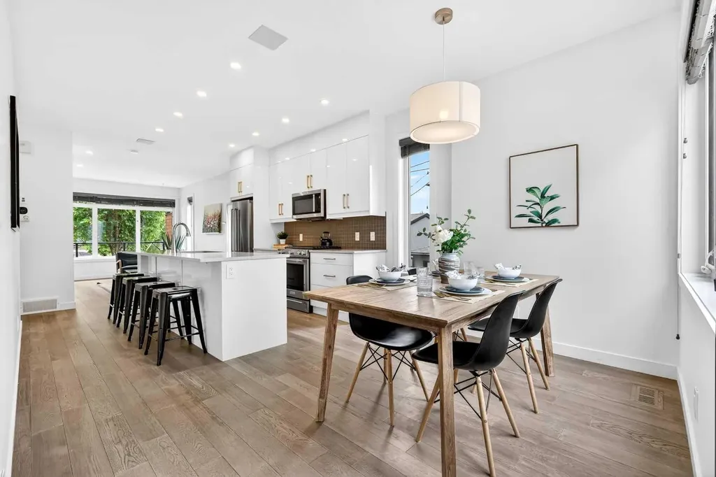 1616 24 Avenue NW Calgary AB T2M 1Y6