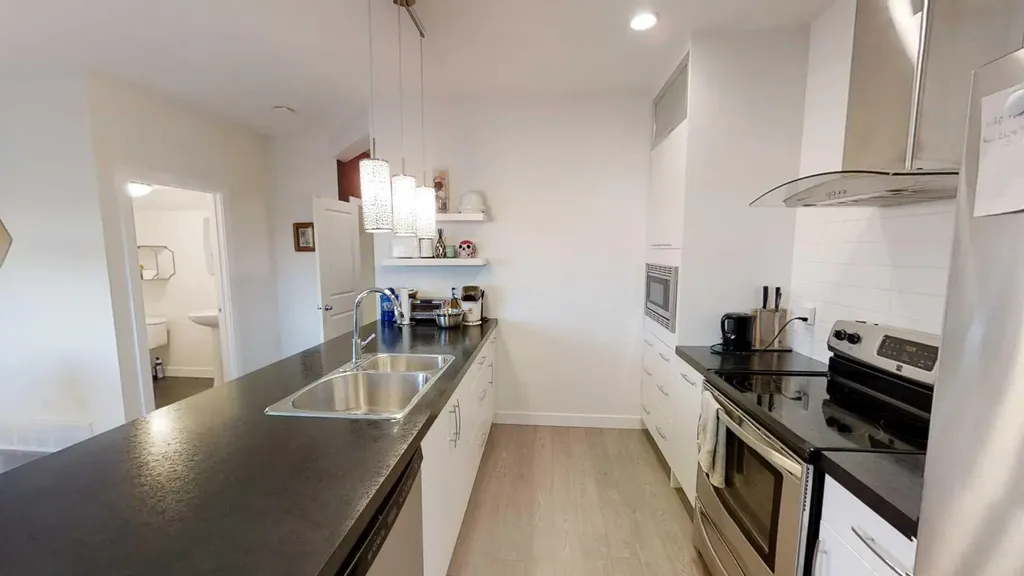 8758 72 Avenue Grande Prairie AB T8X0K6