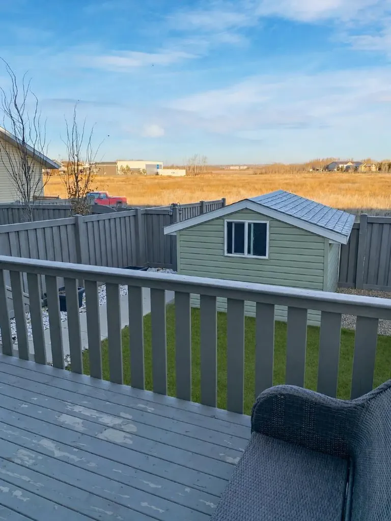 8758 72 Avenue Grande Prairie AB T8X0K6