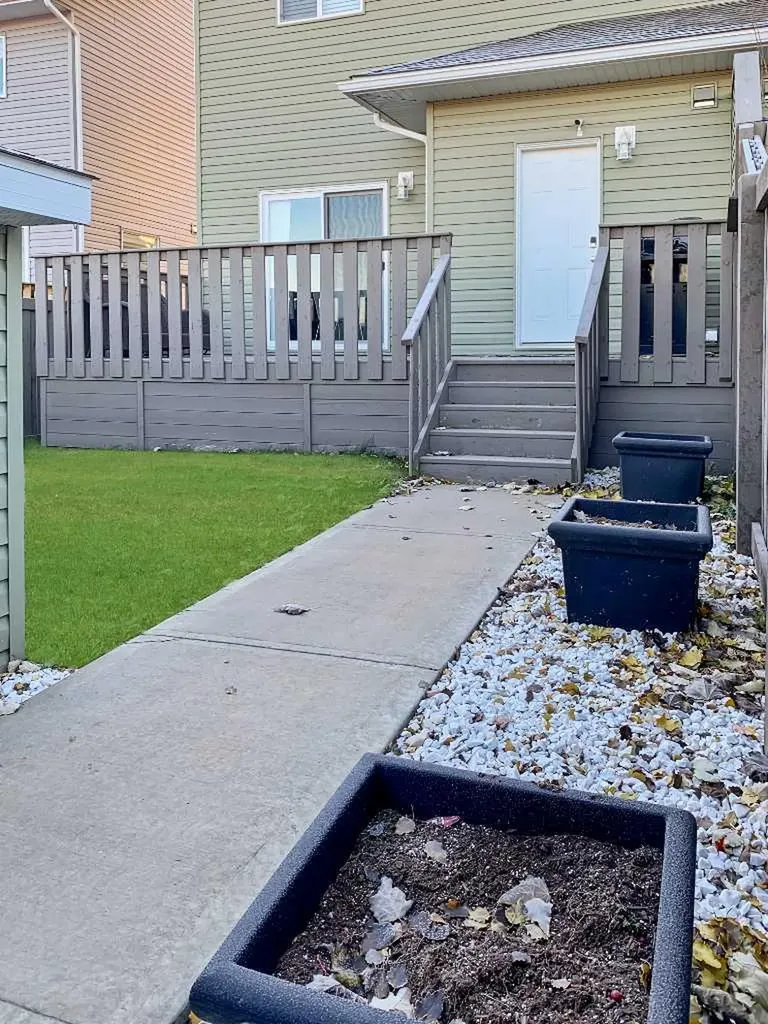 8758 72 Avenue Grande Prairie AB T8X0K6