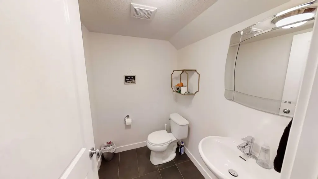 8758 72 Avenue Grande Prairie AB T8X0K6