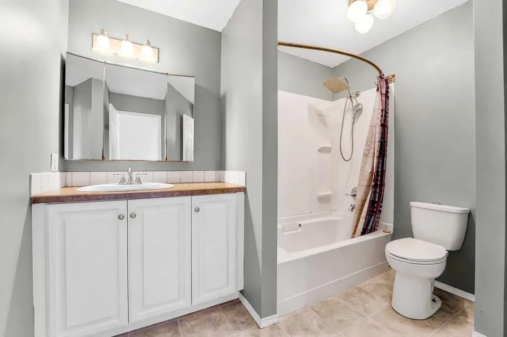 45 Northstar Drive Lacombe AB T4L 1R7