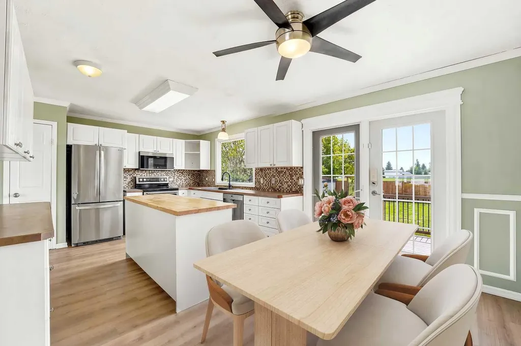 45 Northstar Drive Lacombe AB T4L 1R7