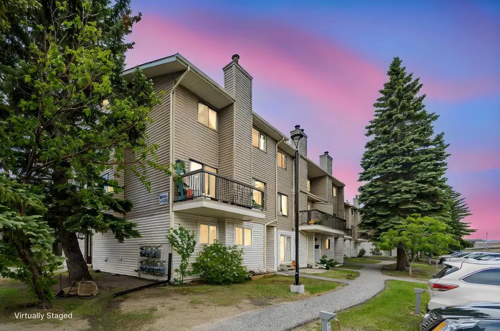 2519 38 Street NE Calgary AB T1Y 4W8