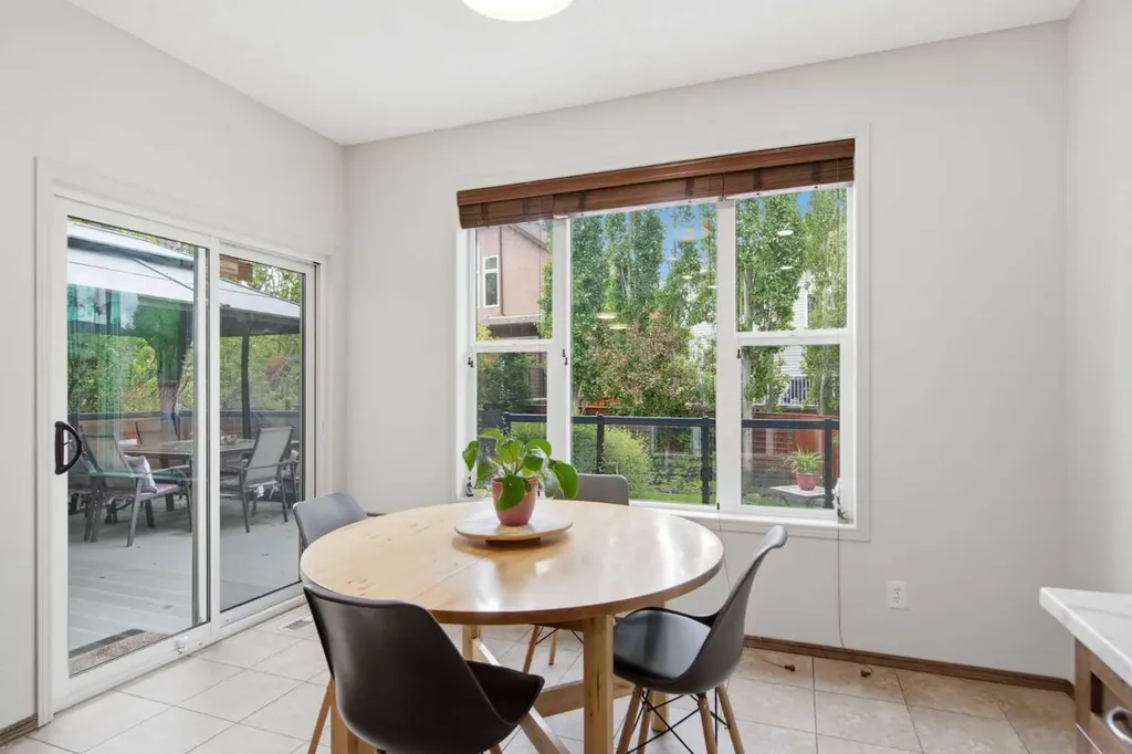 38 Tuscany Summit Green NW Calgary AB T3L 0B8