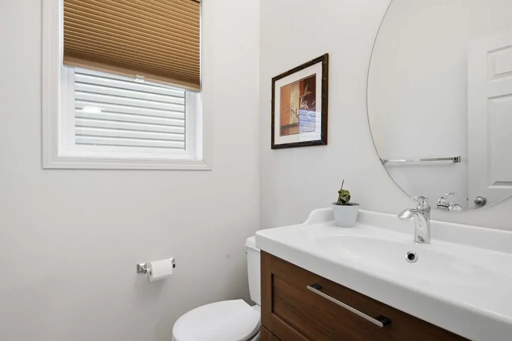 38 Tuscany Summit Green NW Calgary AB T3L 0B8