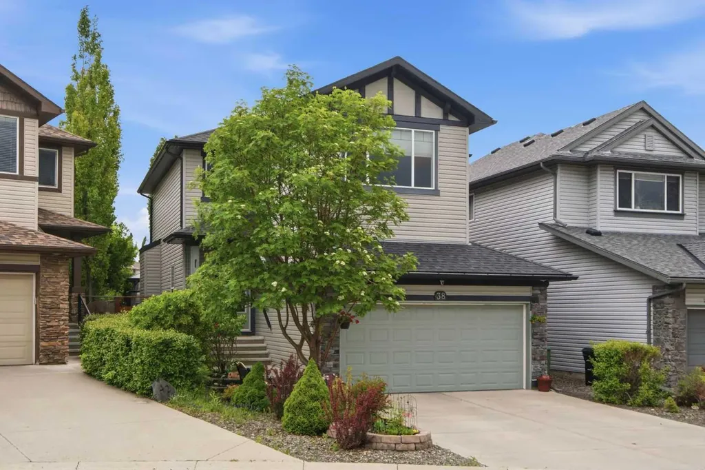 38 Tuscany Summit Green NW Calgary AB T3L 0B8