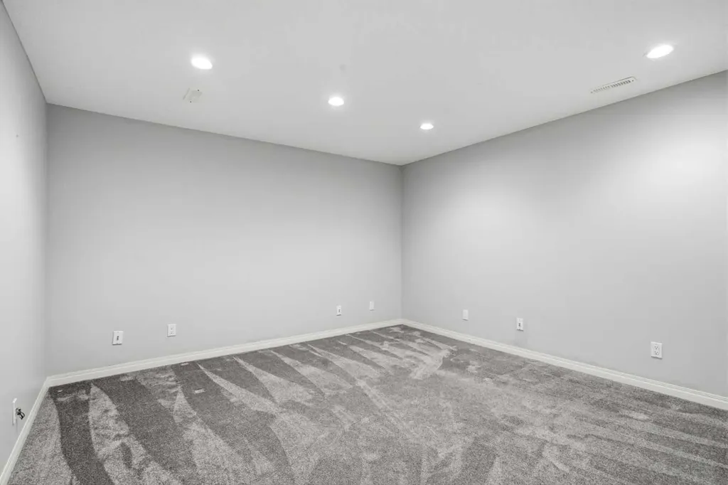 38 Tuscany Summit Green NW Calgary AB T3L 0B8