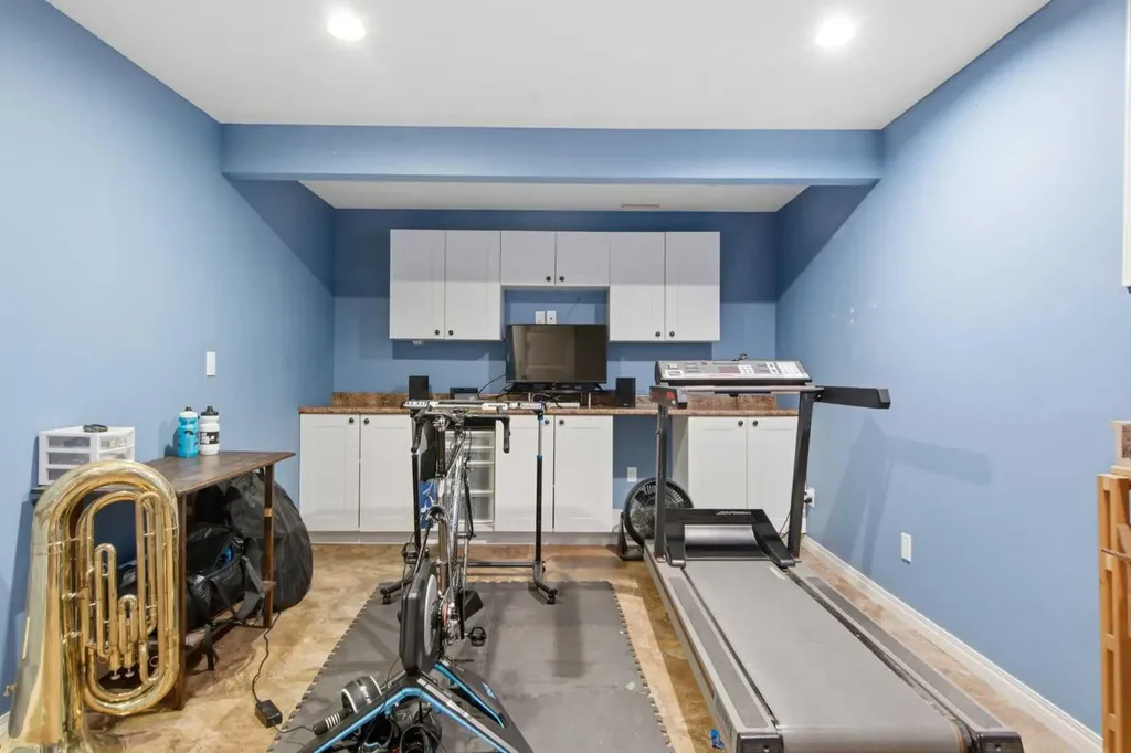 38 Tuscany Summit Green NW Calgary AB T3L 0B8