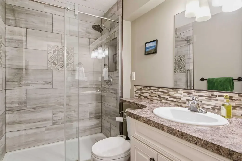 38 Tuscany Summit Green NW Calgary AB T3L 0B8