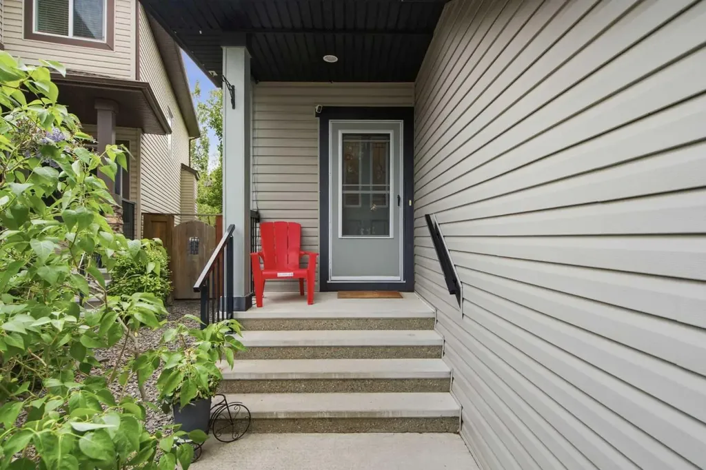38 Tuscany Summit Green NW Calgary AB T3L 0B8