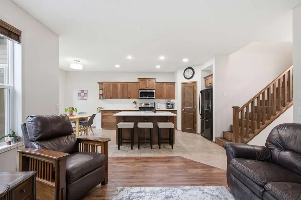 38 Tuscany Summit Green NW Calgary AB T3L 0B8