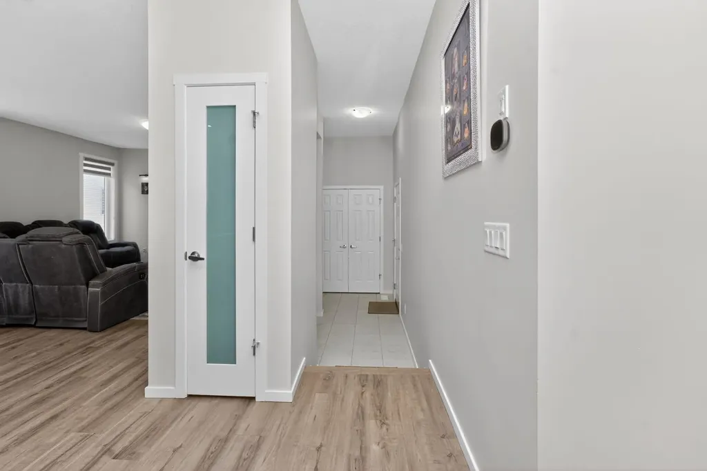 19 Cityline Heath NE Calgary AB T3N 2N5