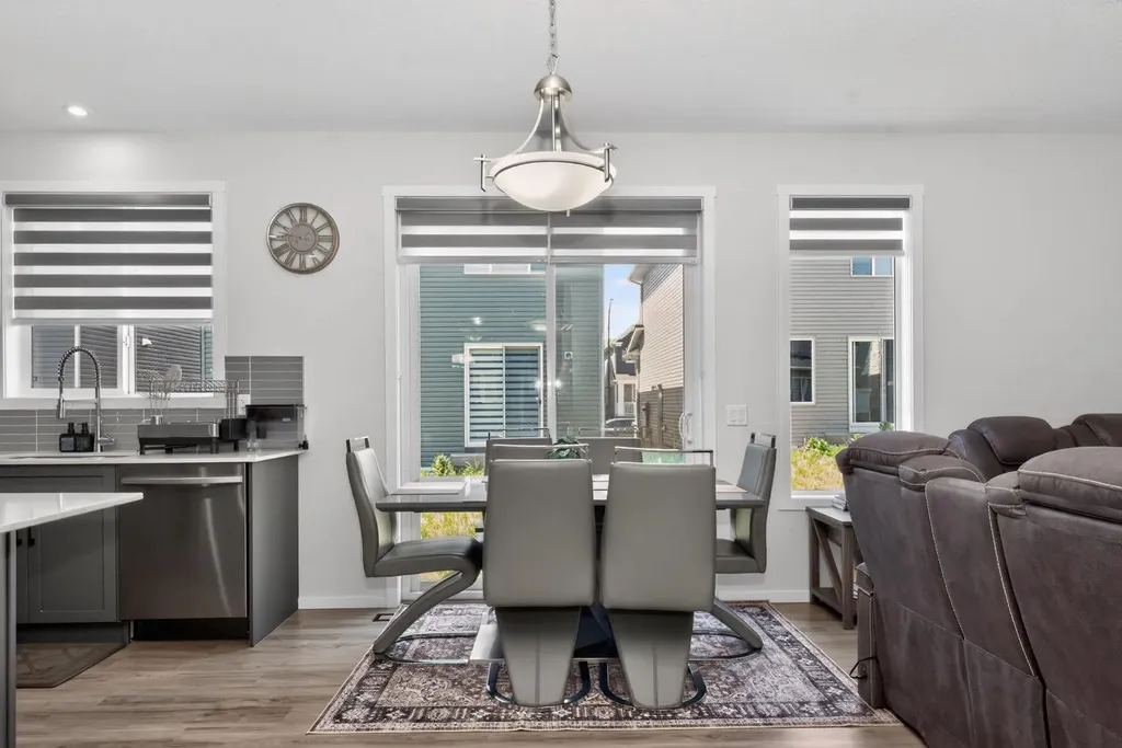 19 Cityline Heath NE Calgary AB T3N 2N5