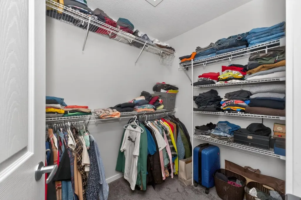 19 Cityline Heath NE Calgary AB T3N 2N5