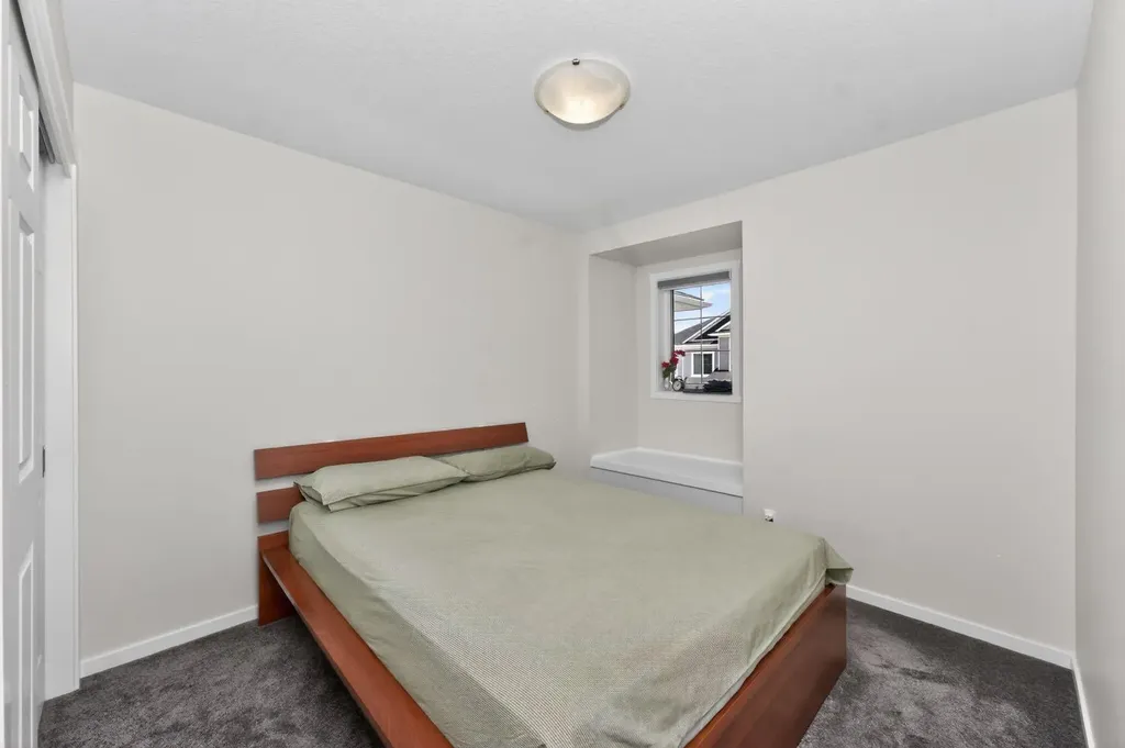 19 Cityline Heath NE Calgary AB T3N 2N5