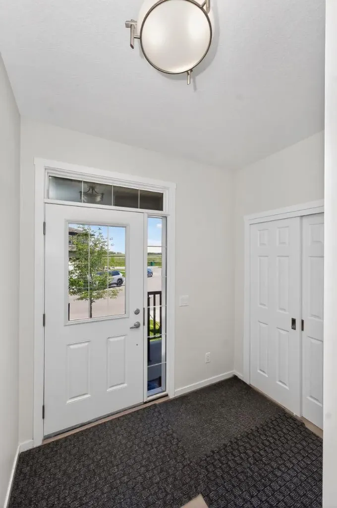 19 Cityline Heath NE Calgary AB T3N 2N5