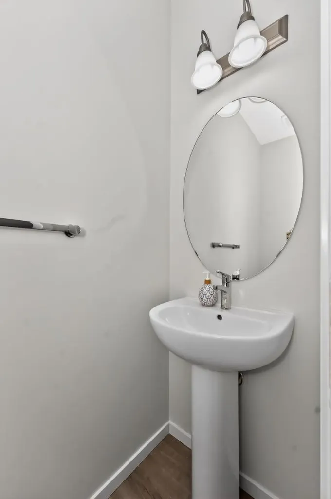 19 Cityline Heath NE Calgary AB T3N 2N5