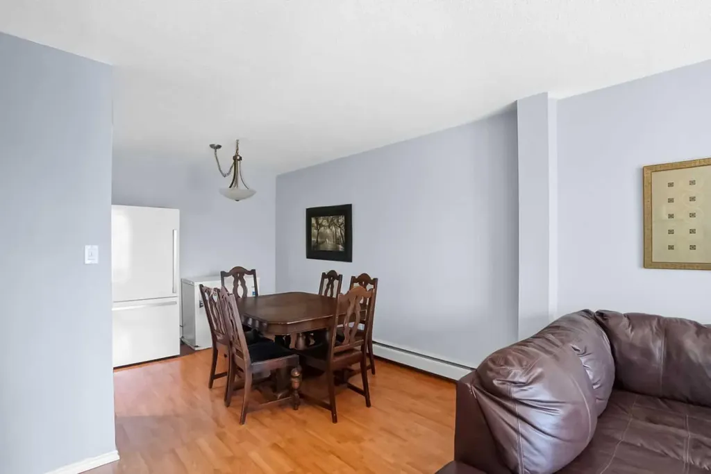 80 Galbraith Drive SW Calgary AB T3E 3H2