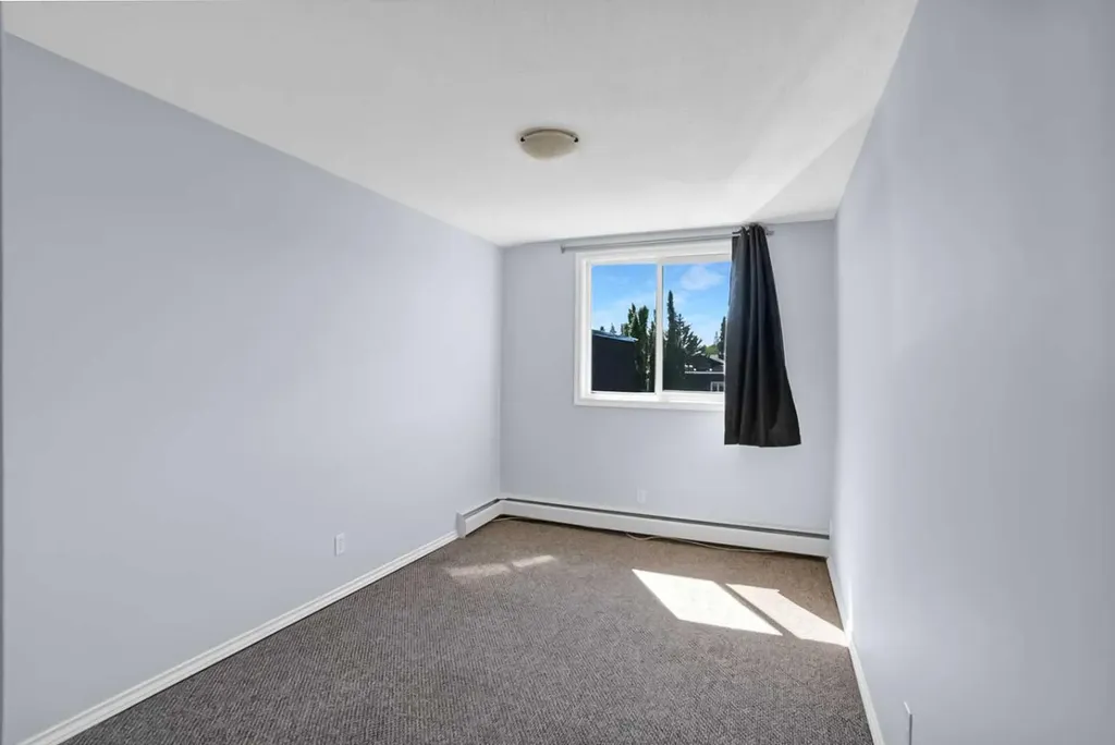 80 Galbraith Drive SW Calgary AB T3E 3H2