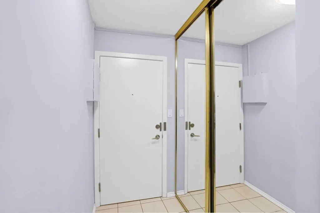 80 Galbraith Drive SW Calgary AB T3E 3H2