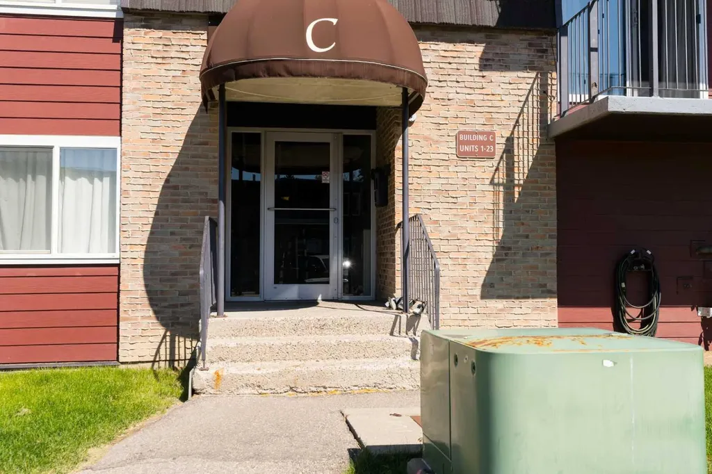80 Galbraith Drive SW Calgary AB T3E 3H2