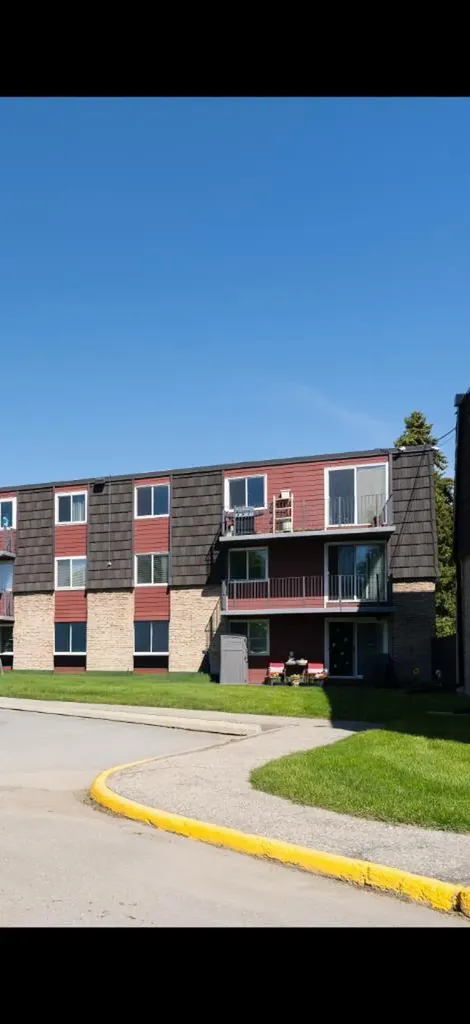 80 Galbraith Drive SW Calgary AB T3E 3H2