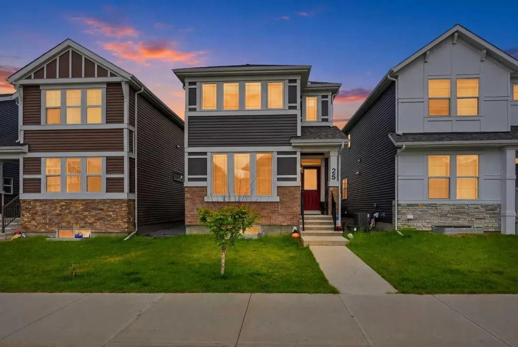 25 Red Sky Way NE Calgary AB T3N 0X6