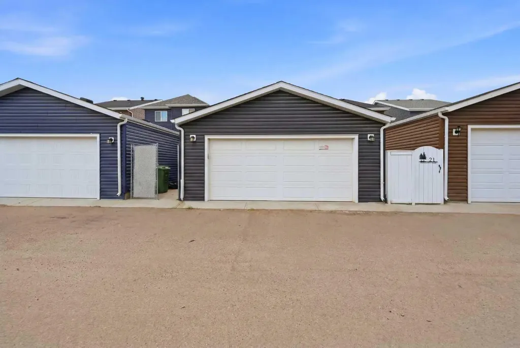 25 Red Sky Way NE Calgary AB T3N 0X6