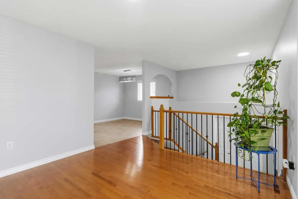 113 Lightbown Way Fort Mcmurray AB T9K2R1