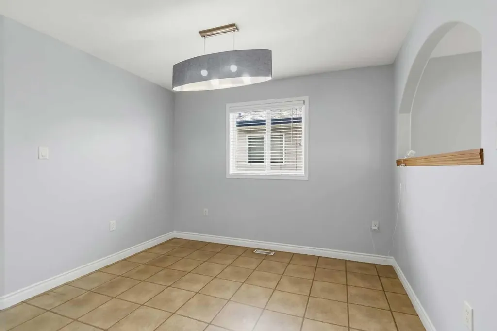 113 Lightbown Way Fort Mcmurray AB T9K2R1